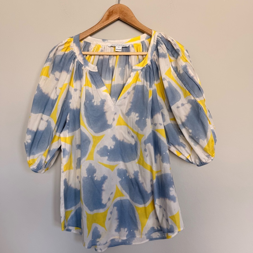 Diane von Furstenberg Carol Acid Watercolor Top Size 12 Blue Yellow White